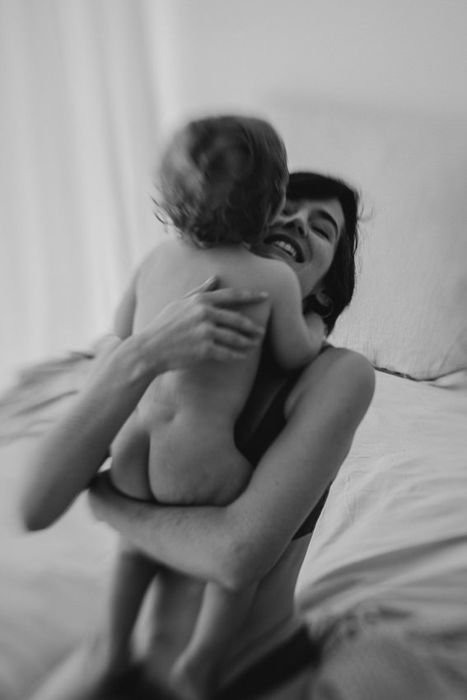 Sesión de fotos íntima y emotiva de maternidad Barcelona-Mireia Navarro