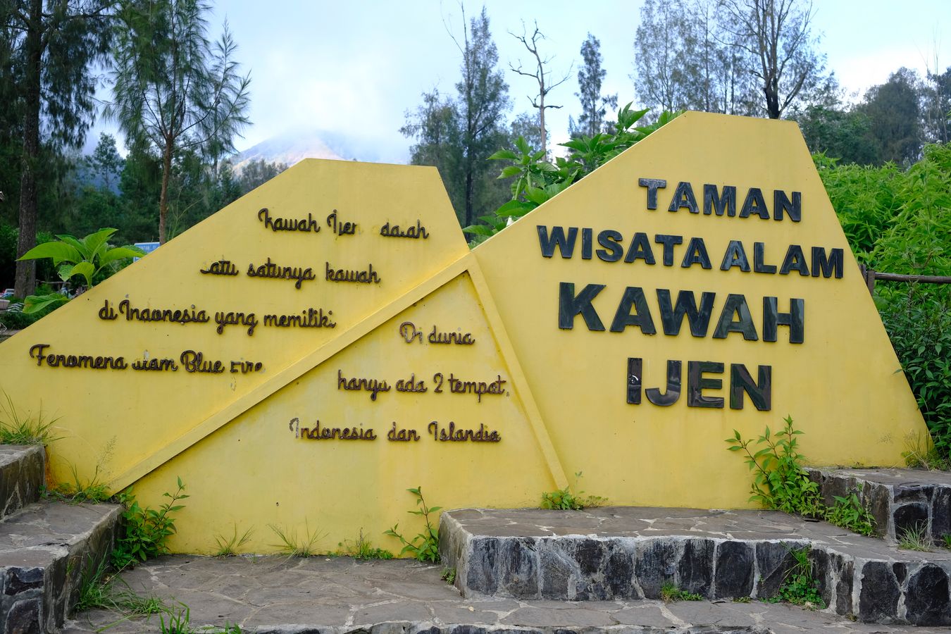 Ijen volcano visitor area