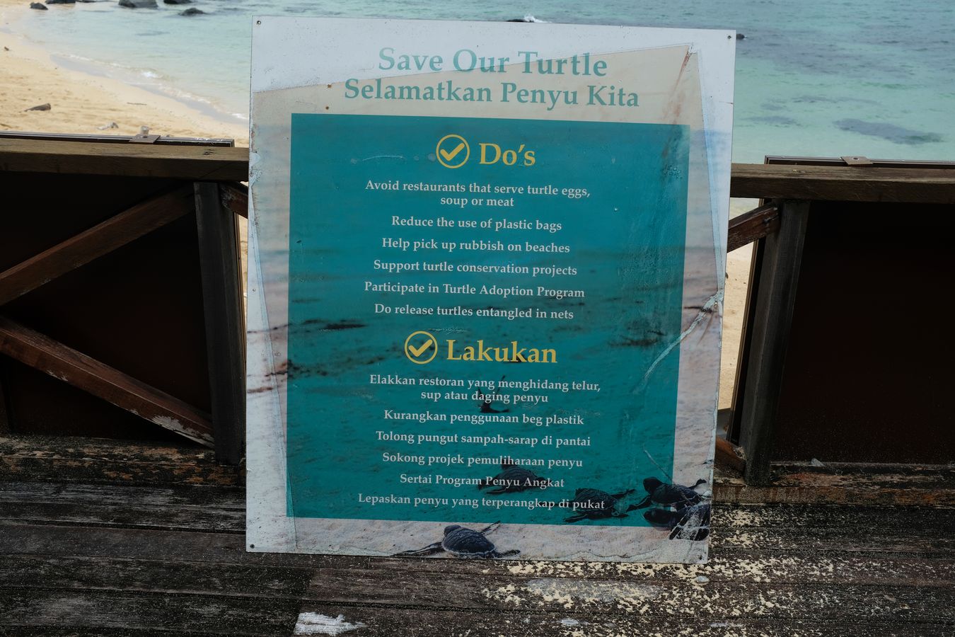 Information sign in the visitor house.