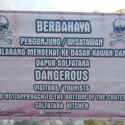 Warning sing of the danger of sulphate