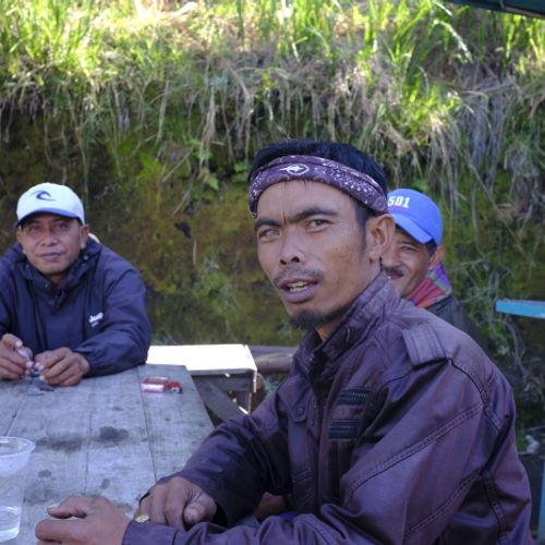 Wheelbarrow porters on a break