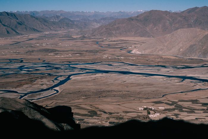 Vista del Tibet desde el Monasterio Gandem