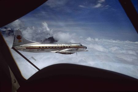 Convair CV-440 sobre los Andes