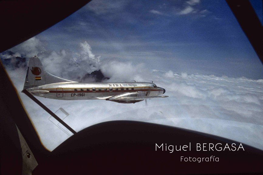 Convair CV-440 sobre los Andes
