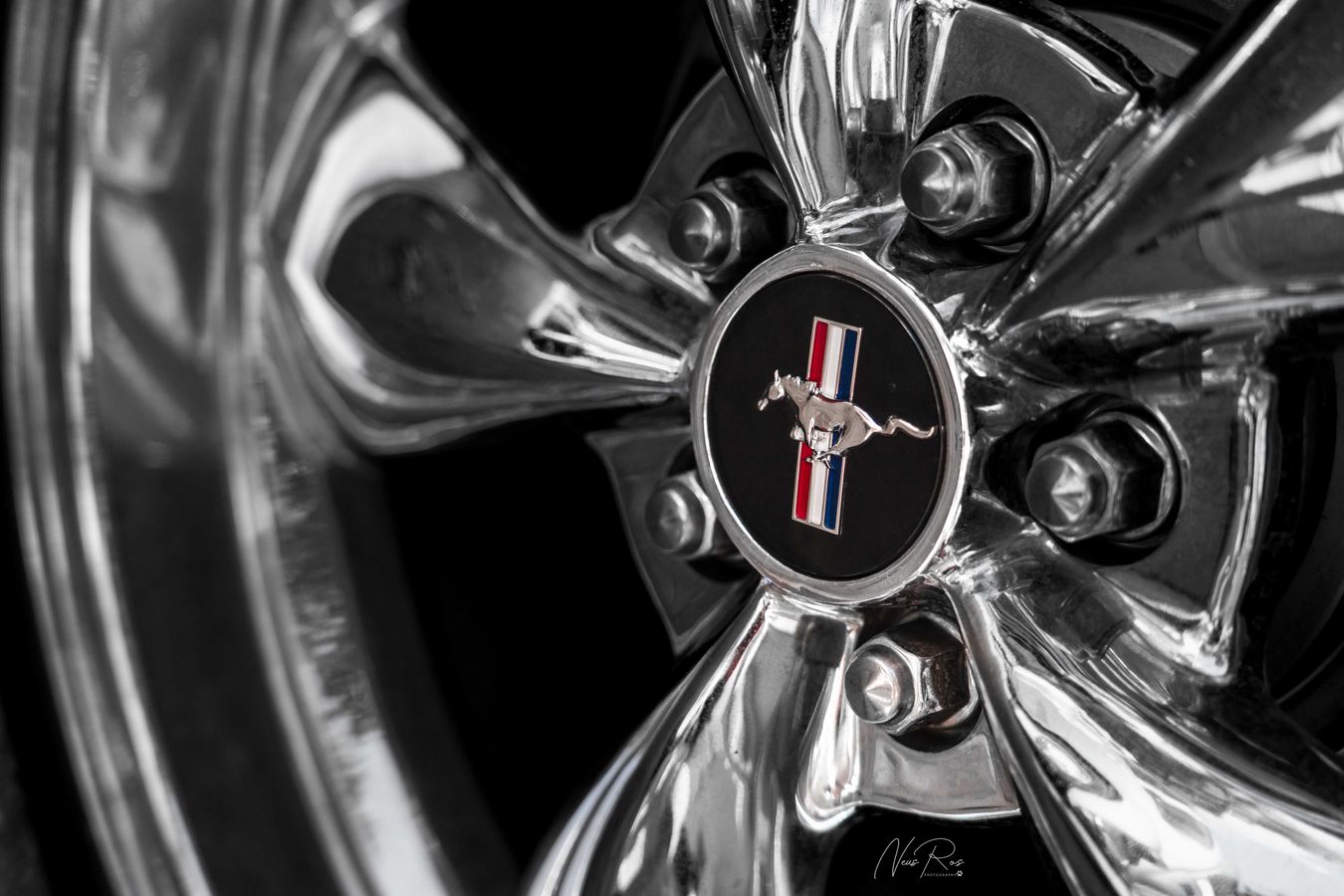 mustang car wheel