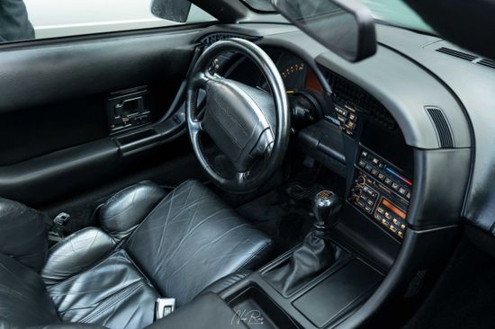 Interior Corvette coche turismo clásico 