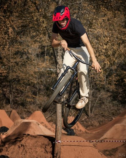 barspin salto bmx trail