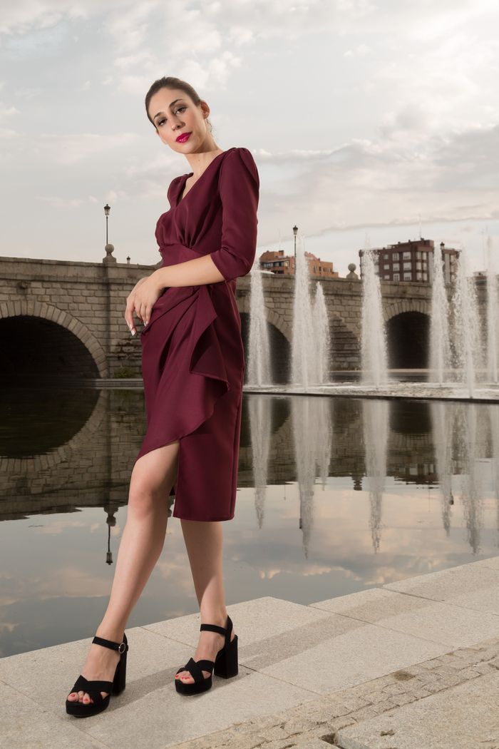 Fotografía patricia Sosa moda madrid Blancaspina vestidos fiesta rojo vino