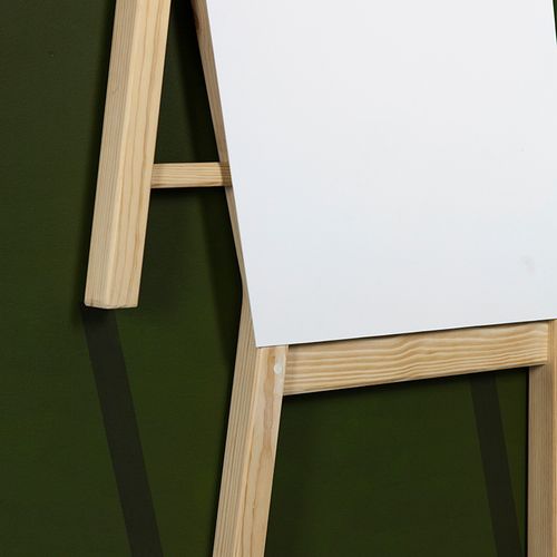 Stretcher-chair / Detail