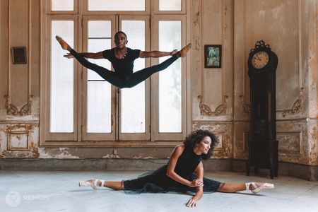 couple of cuban ballet dancers in a colonial house