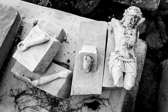broken religion, cuban photography fine art by louis alarcon