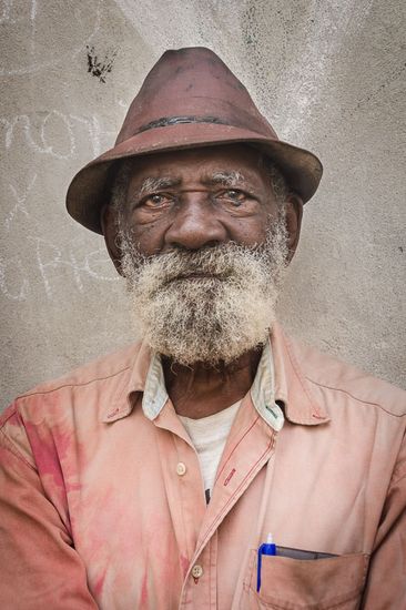 cuban portraits of old man 3 in photo travels to cuba with louis alarcon