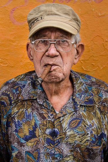 cuban portraits of old man 10 in photo travels to cuba with louis alarco
