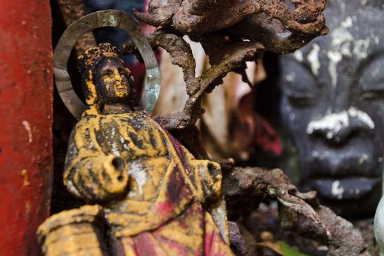 Weird altars in havana, workshops of photography focus on religion in cuba