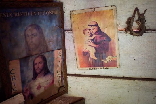 religious images in Cuba, by louis Alarcon