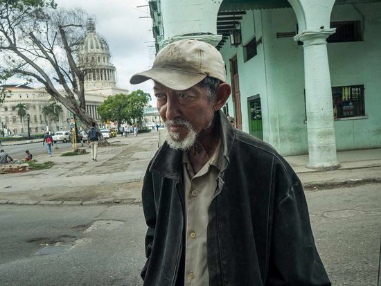 streets of havana with chineses, pictures and photos of last chineses in cuba