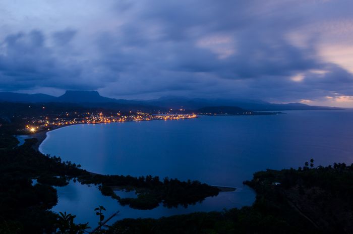 Bay of baracoa, a night photography by louis alarcon in cuba photo tour