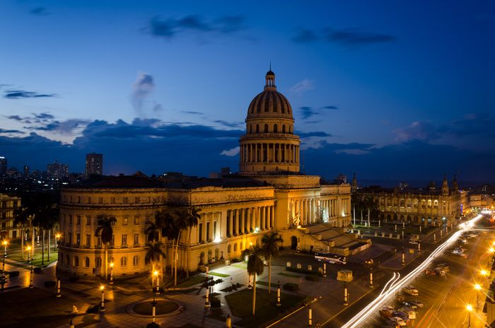 capitol of havana at night, long exposure picture by louis alarcon