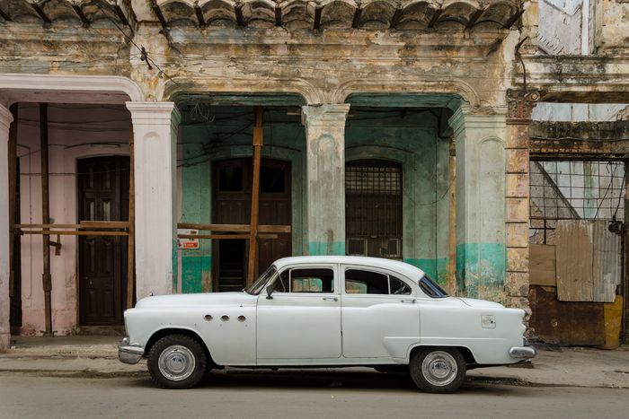 old cars in cuba 12 , cuban workshops led by louis alarcon