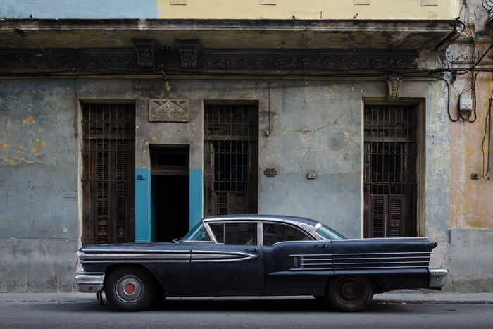 old cars in cuba 16 , cuban workshops led by louis alarcon