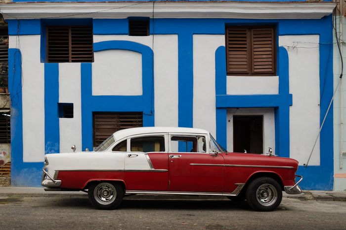 old cars in cuba 2, cuban workshops led by louis alarcon