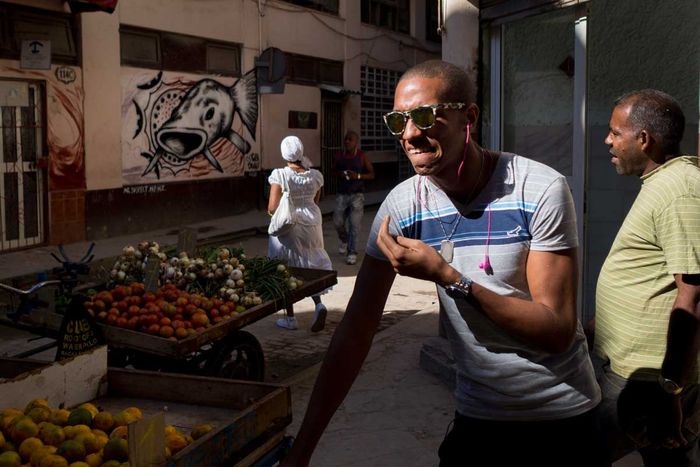 photo essays of street photography in Havana, Cuba