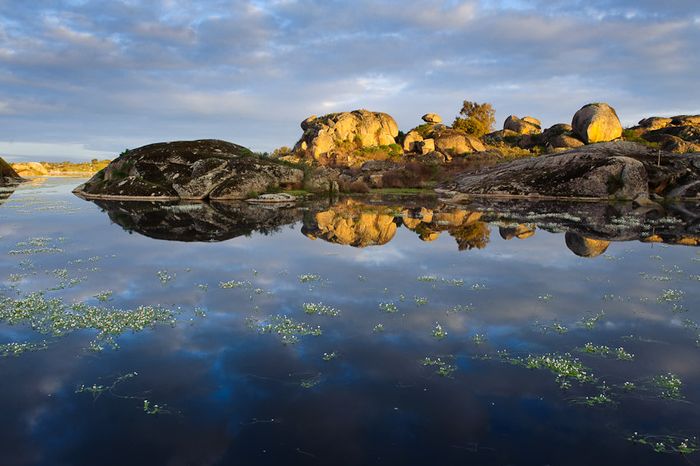 ciel et eau calme 