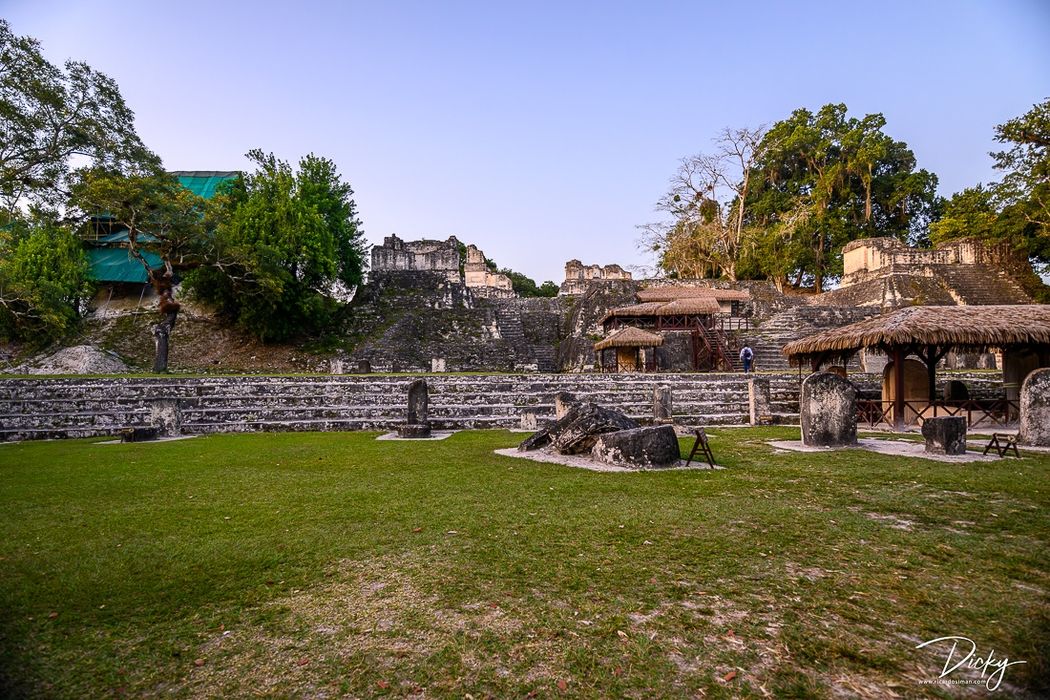 DSC_8613-Mejorado-NR Acropolis Norte, Tikal.jpg
