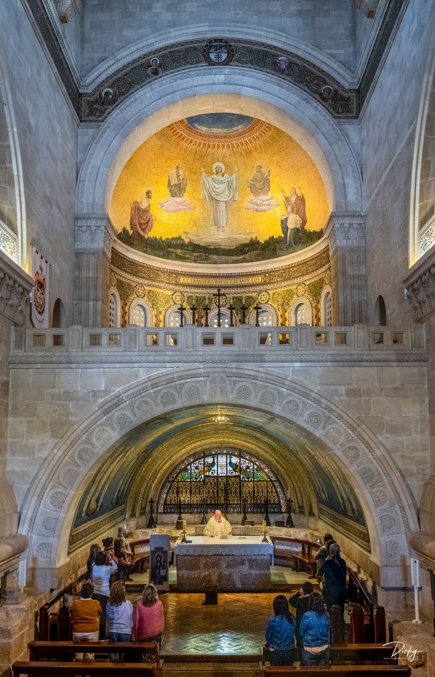 Interior de la Basílica de la Transfiguración