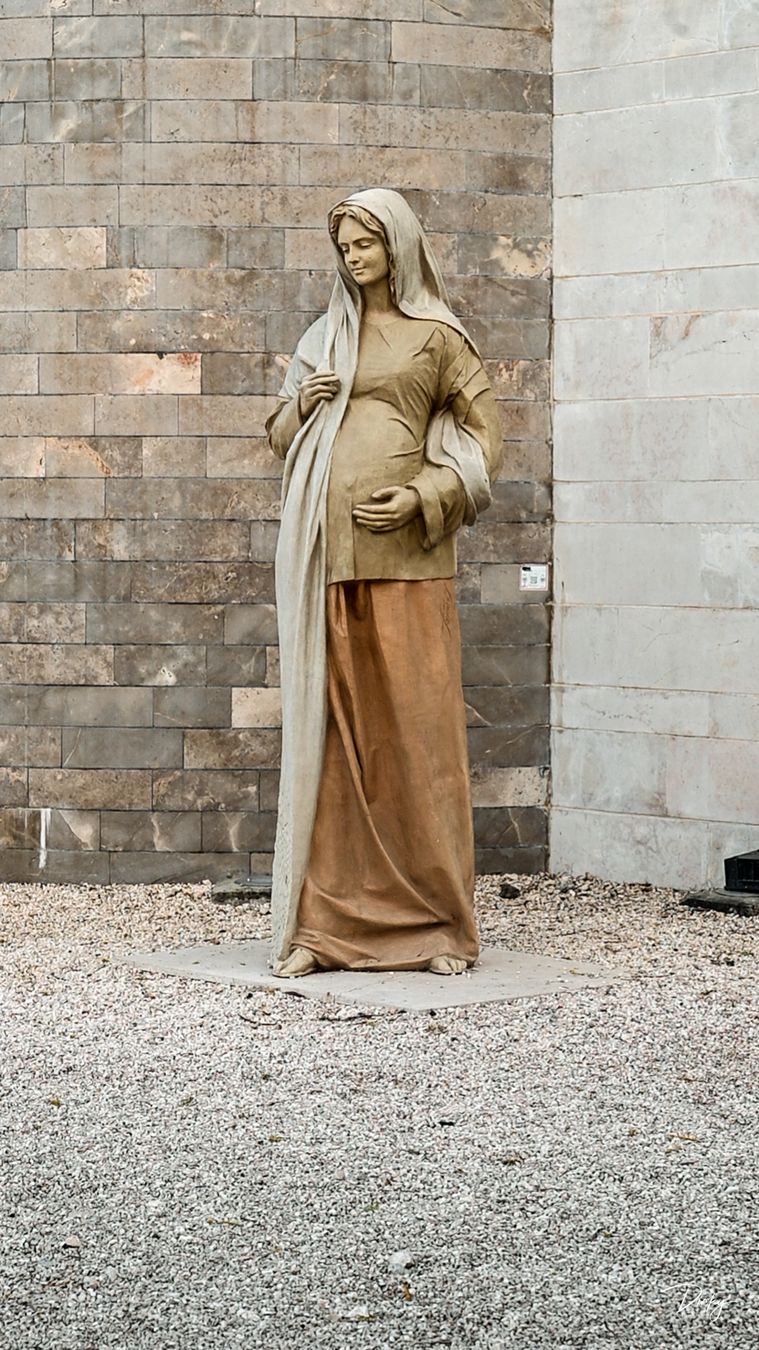 Imagen de la Stma Virge María en espera del Nacimiento del Niño Jesús