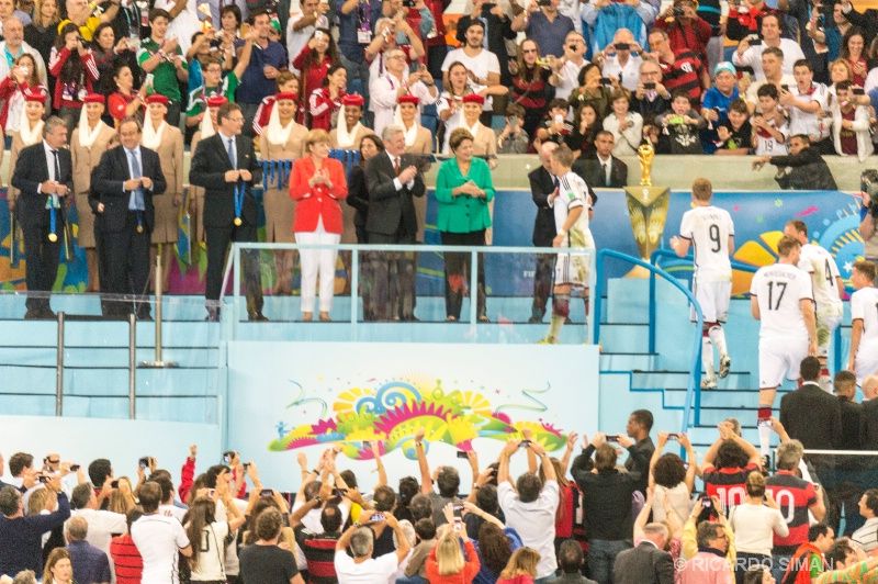 Entrega de Copa Final del Mundial FIFA 2014