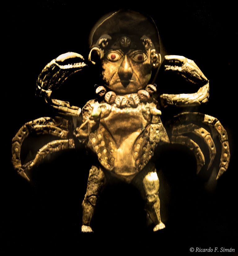 DSC_9777 imagen de deidad hombre-cangrejo en cobre dorado