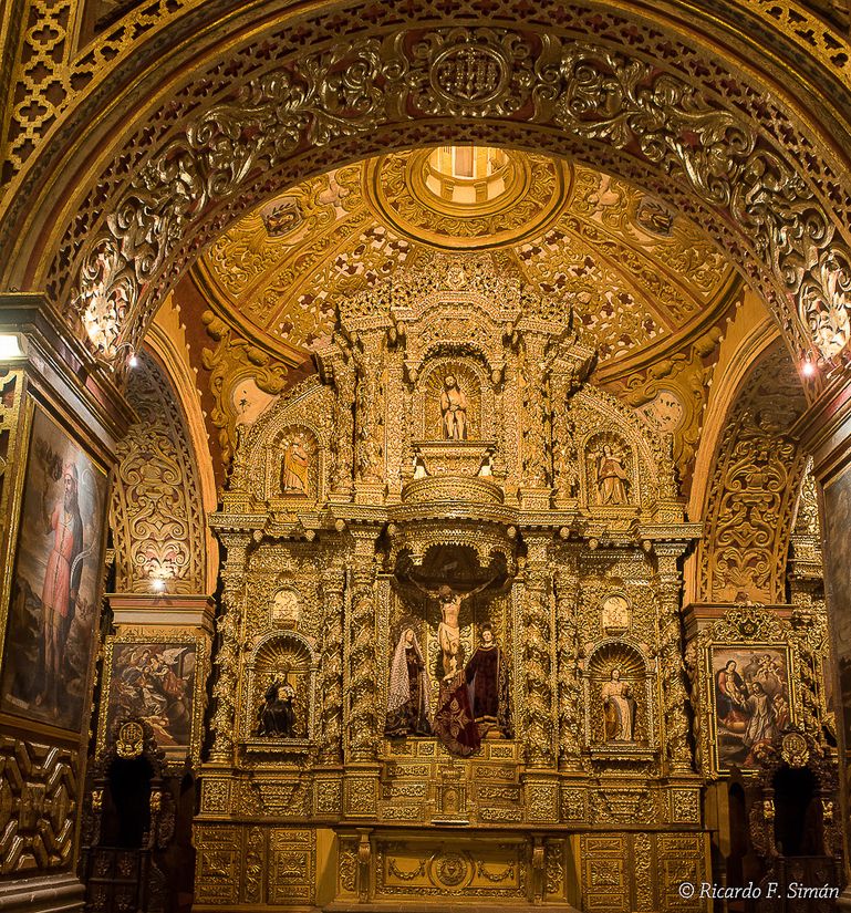 DSC_0417 Altar Cristo Crucificado