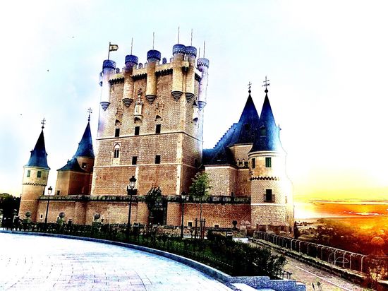 REACHING AT SUNSET SEGOVIA