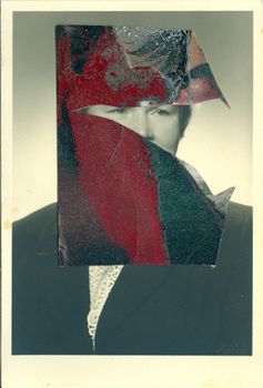 Trapped (IV)/Collage and mixed media/11,0x17,0