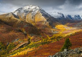The first snow of autumn at Grizzly Creek Valley. Tombstone Park
